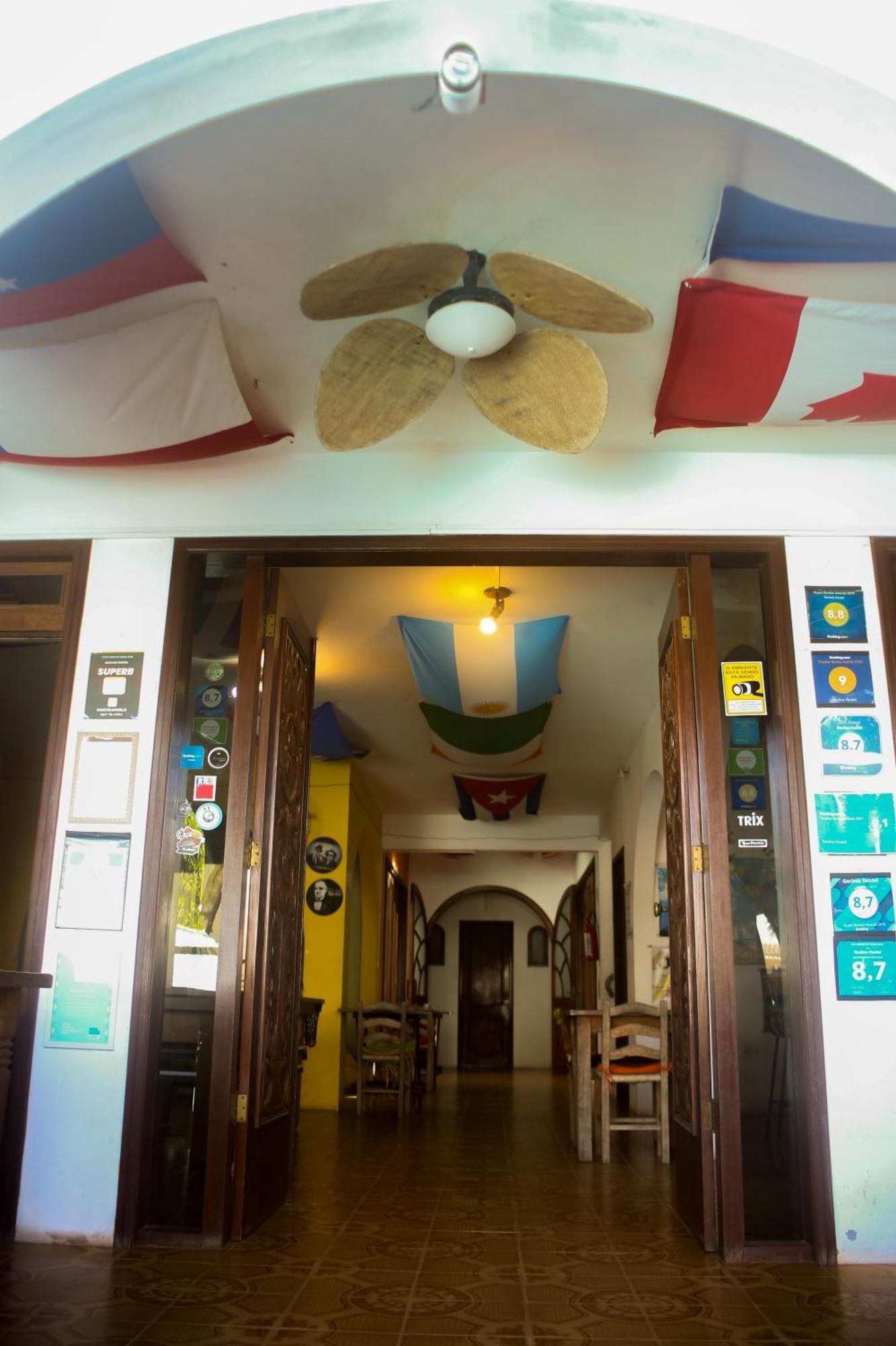 Geckos Hostel Florianopolis Exterior photo
